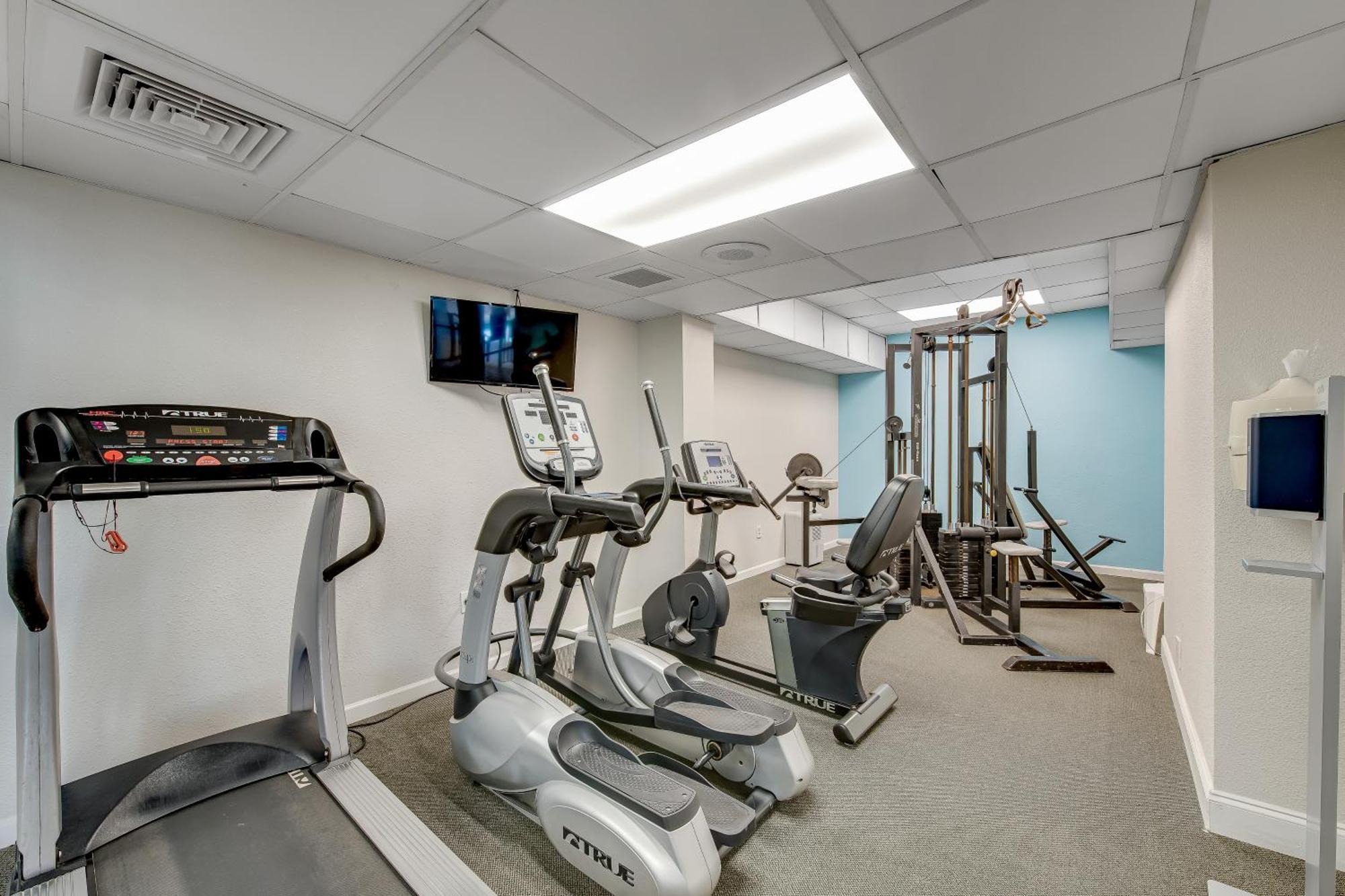 Ocean Park Resort - Oceana Resorts Vacation Rentals Myrtle Beach Room photo