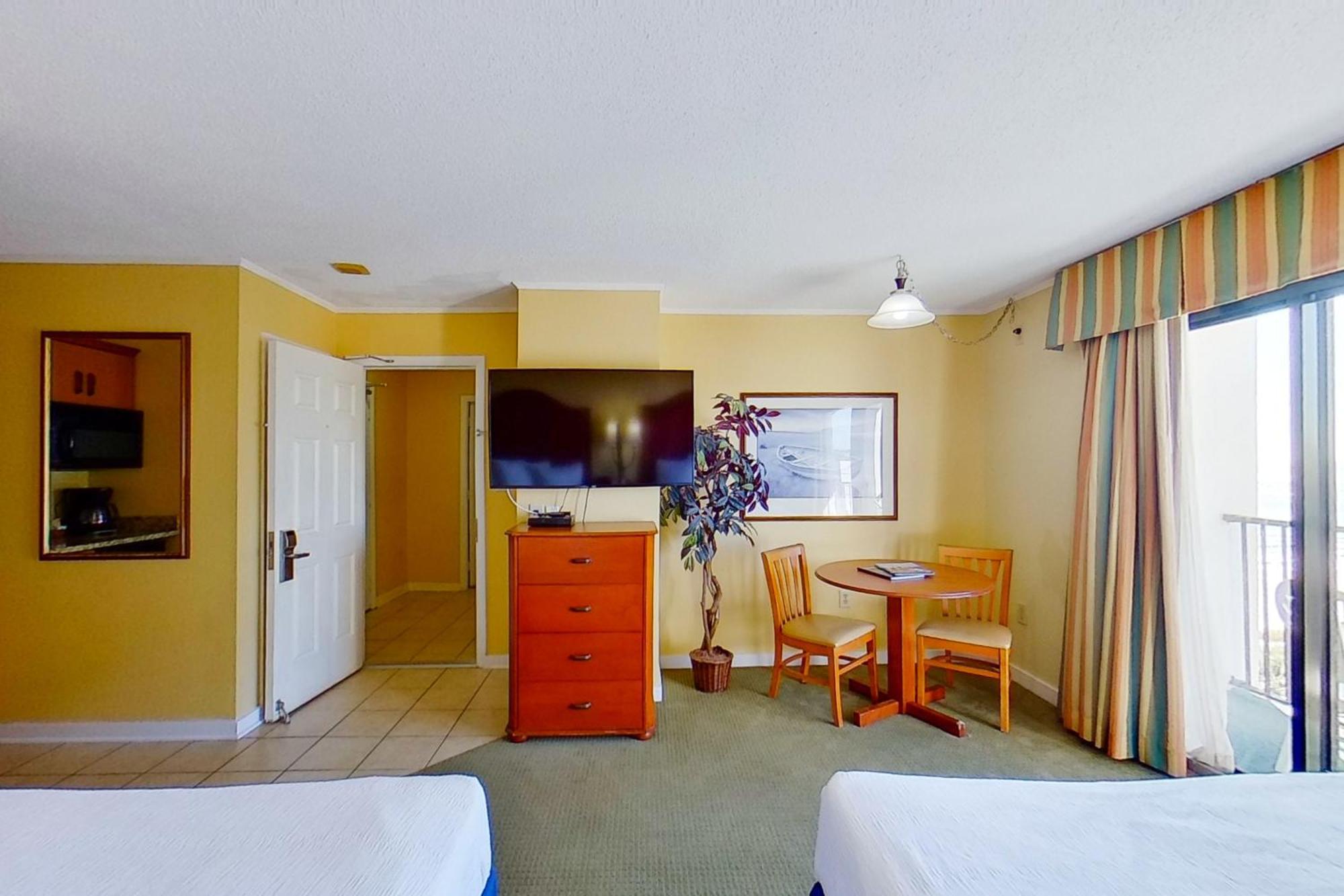 Ocean Park Resort - Oceana Resorts Vacation Rentals Myrtle Beach Room photo